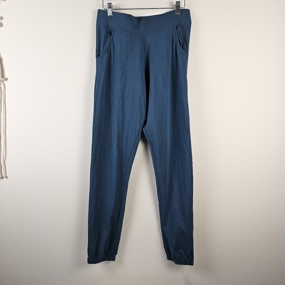 Addison Meadows Pajama Set Size Small/Medium - Picture 6 of 10